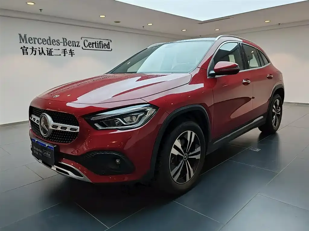 Mercedes-Benz GLA — фото 1
