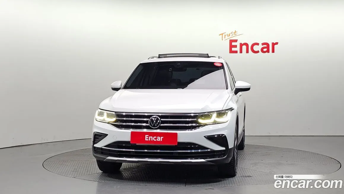 Volkswagen Tiguan — фото 6