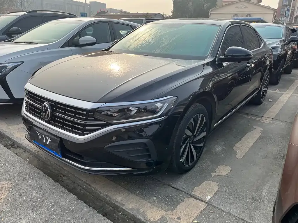 Volkswagen Passat — фото 10