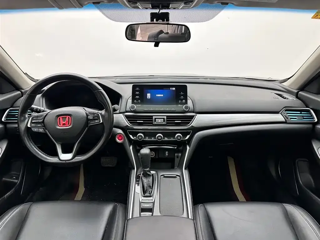 Honda Inspire — фото 8