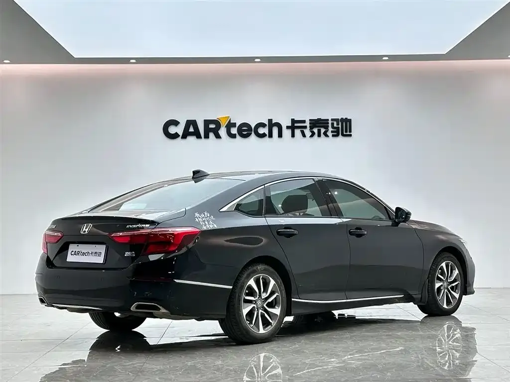 Honda Inspire — фото 10