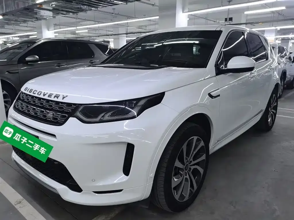 Land Rover Discovery Sport — фото 1