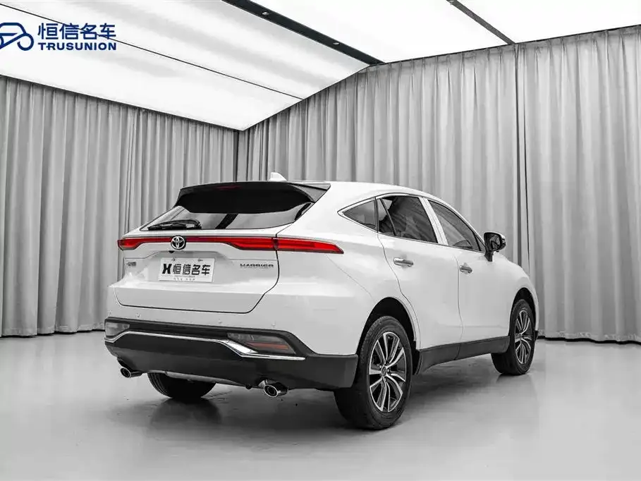 Toyota Harrier — фото 7