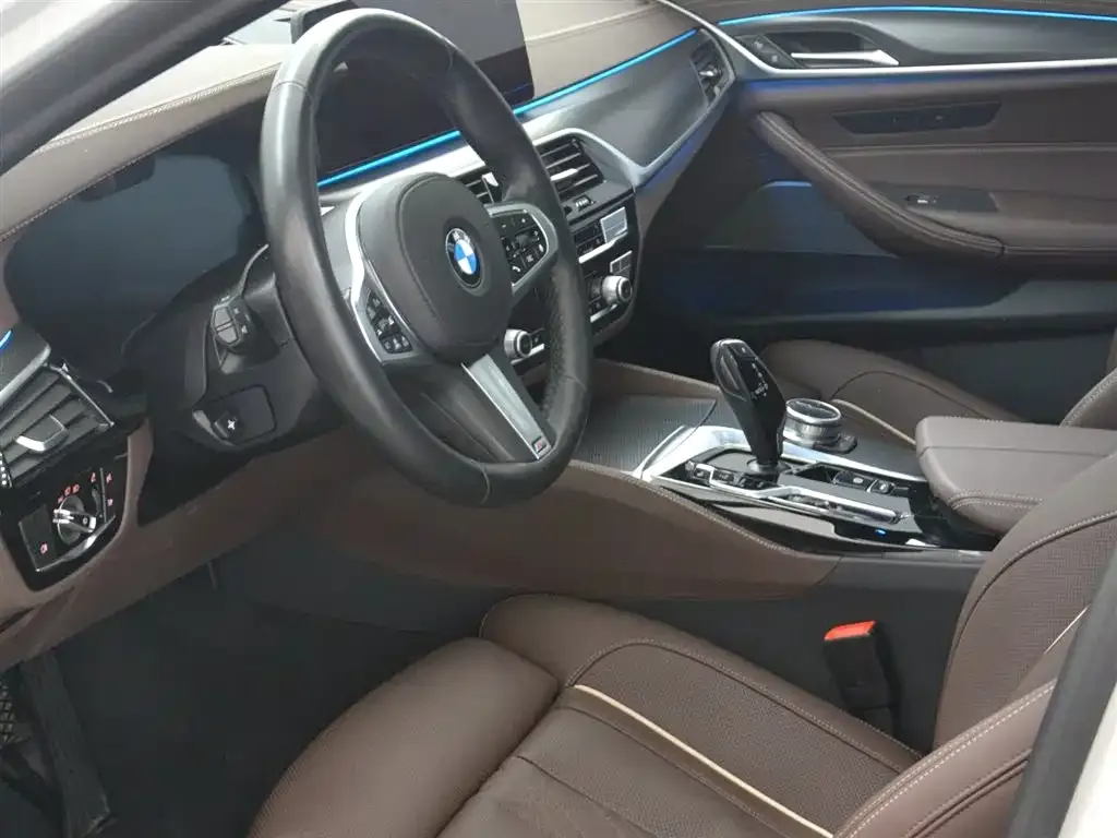 BMW 5 Series New Energy — фото 8
