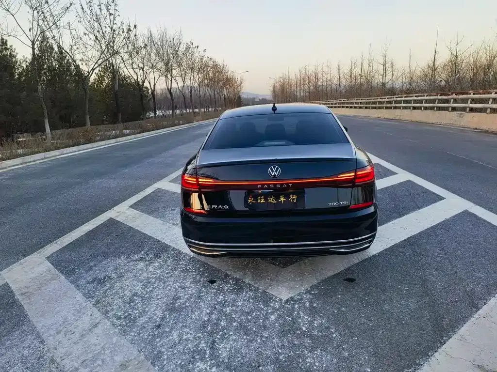 Volkswagen Passat — фото 10