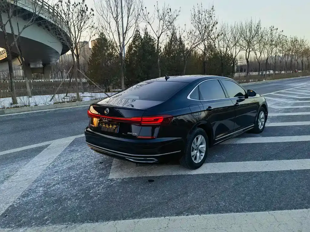 Volkswagen Passat — фото 8