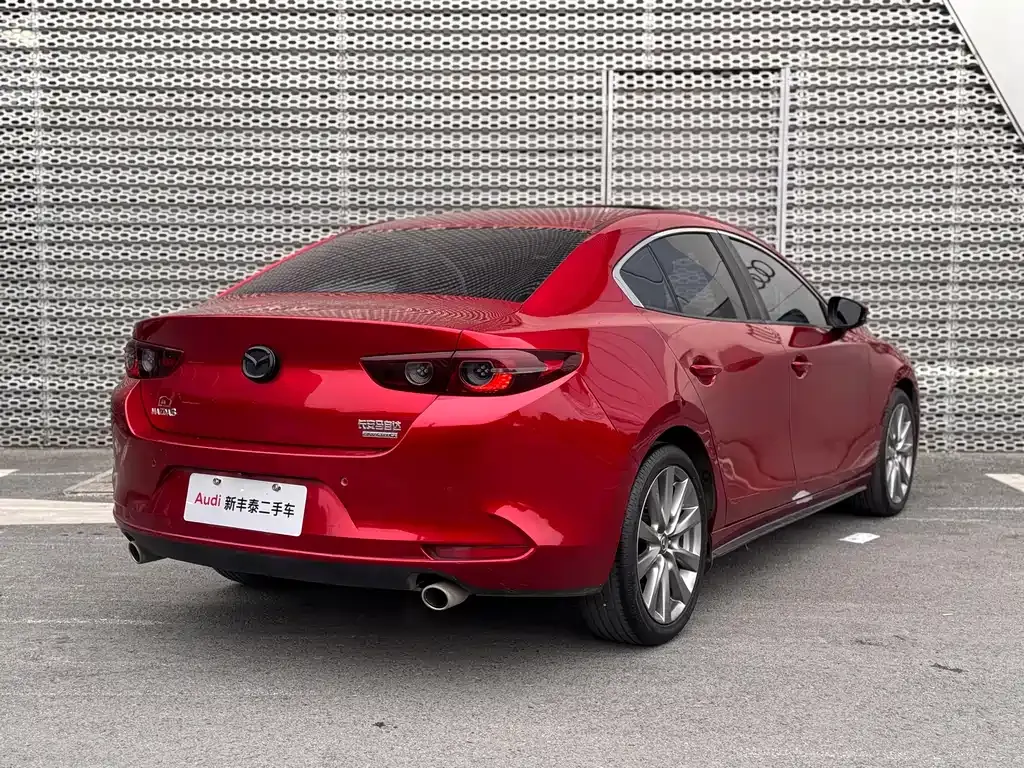 Mazda 3 Axela — фото 10