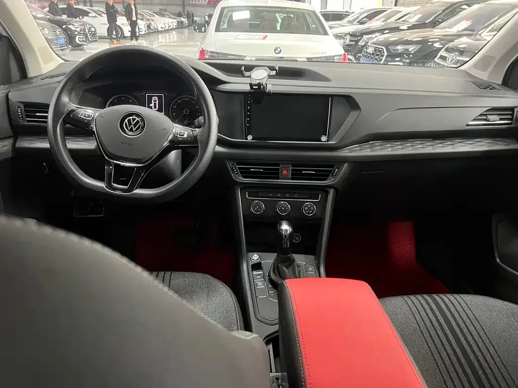 Volkswagen Tharu — фото 4