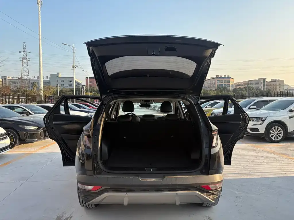 Hyundai Tucson — фото 8