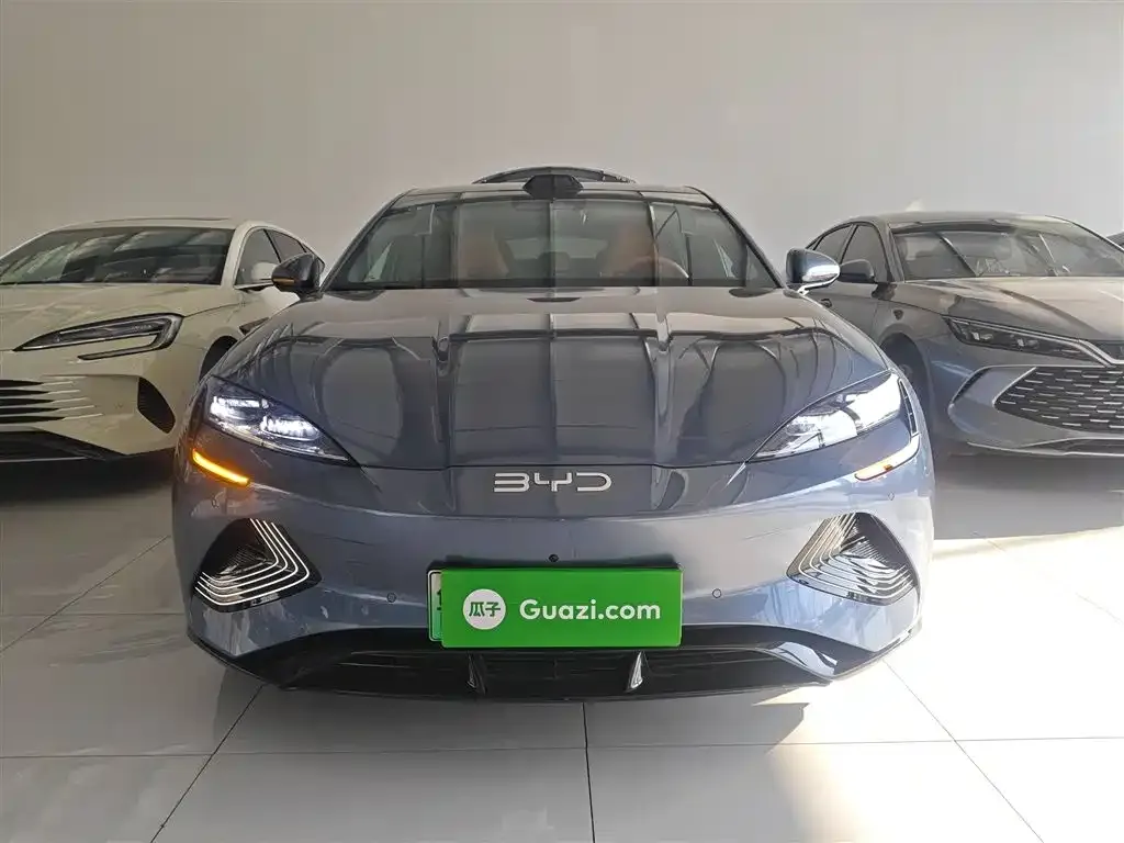 BYD Seal — фото 3
