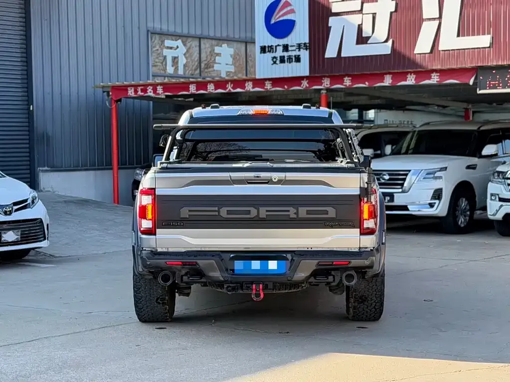 Ford F-150 Raptor — фото 9