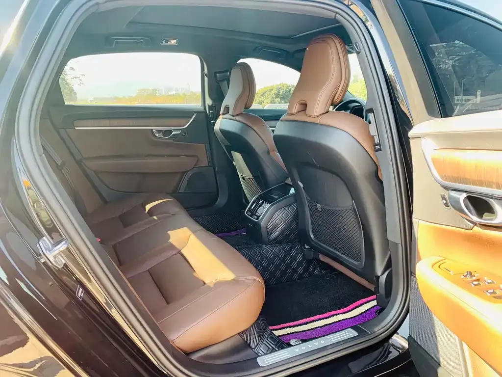 Volvo S90 — фото 2