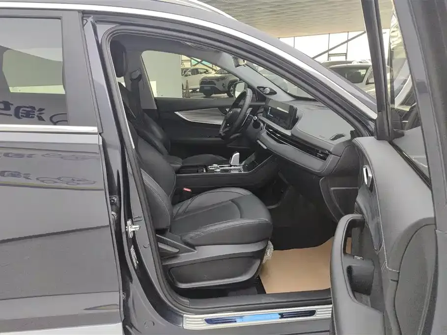 Chery Tiggo 8 PLUS — фото 8
