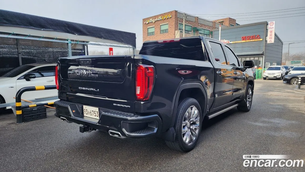 GMC Sierra — фото 10