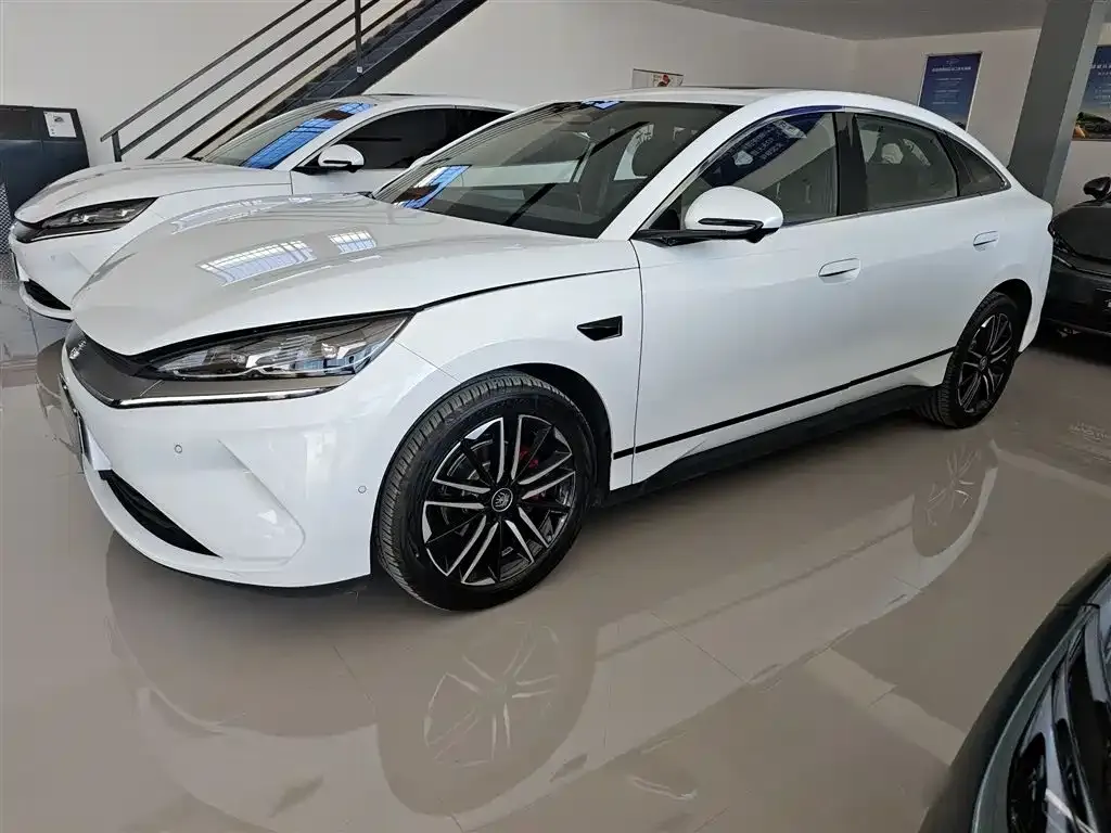 BYD Qin L — фото 6