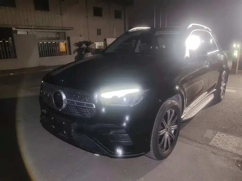 Mercedes-Benz GLE — фото 1