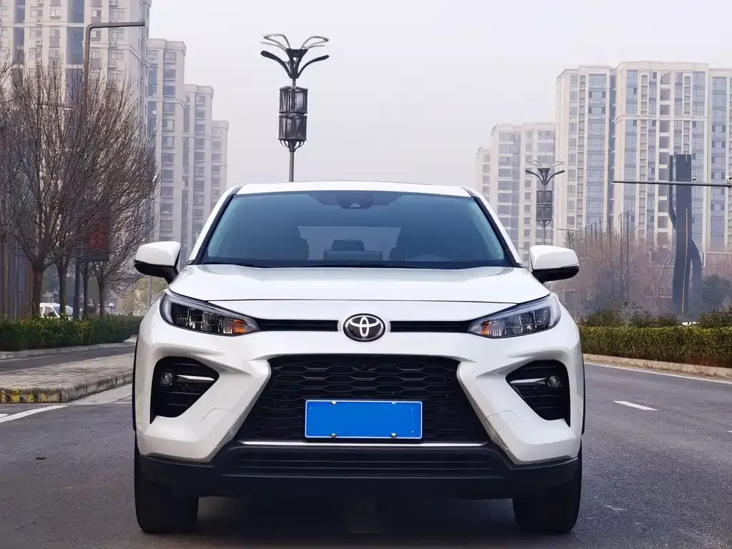 Toyota Wildlander — фото 10