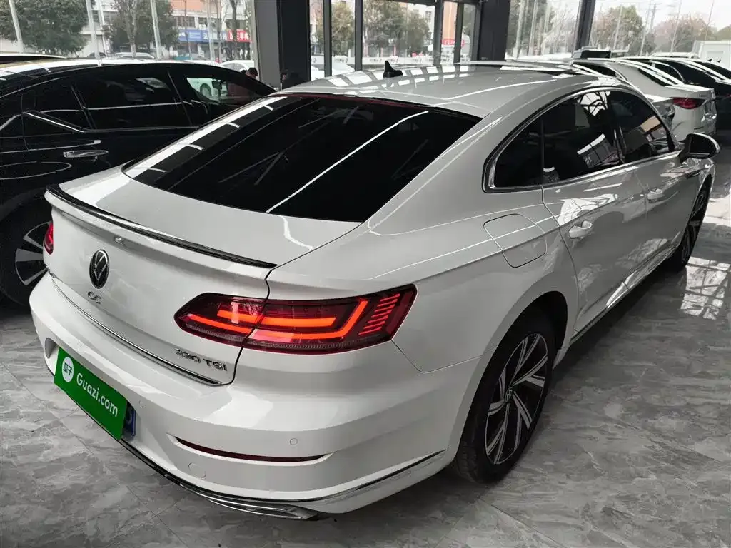Volkswagen CC — фото 10