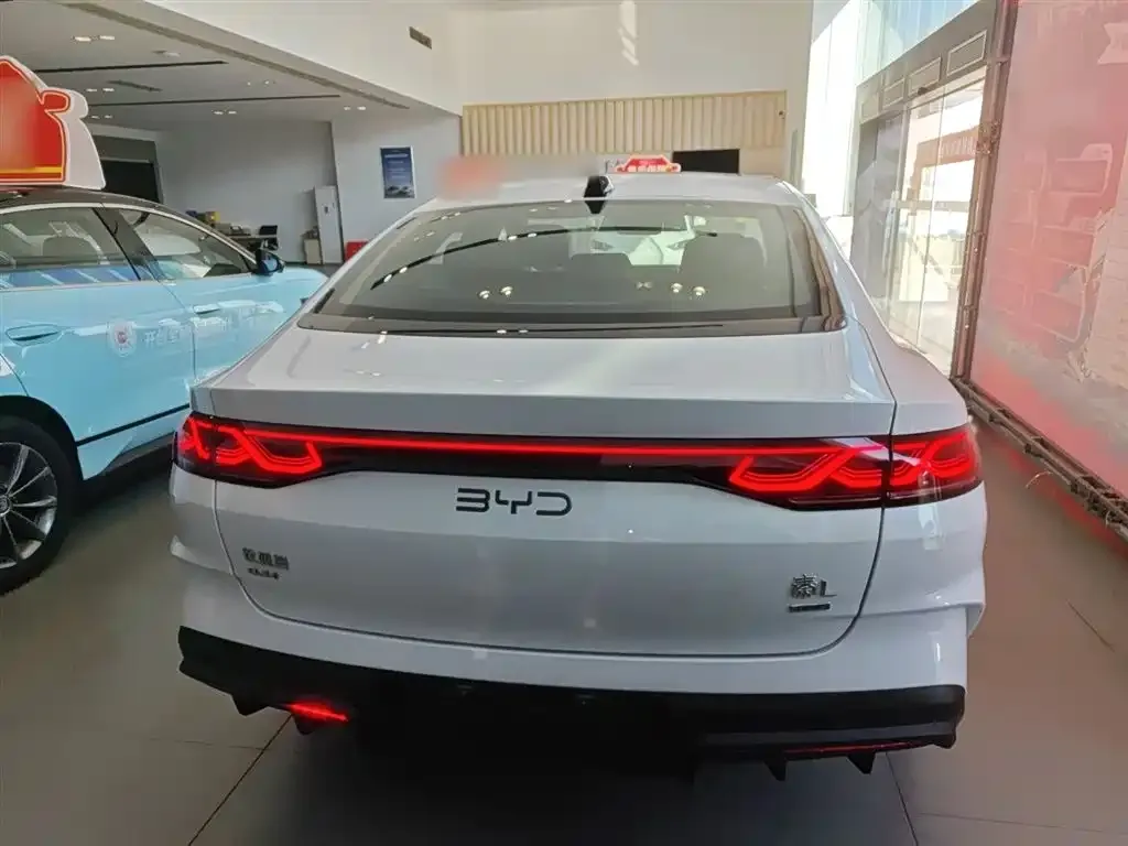 BYD Qin L — фото 3