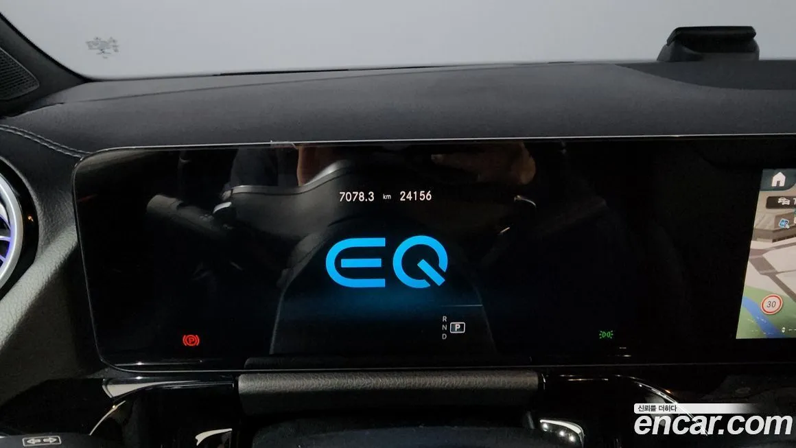 Mercedes-Benz EQA — фото 2