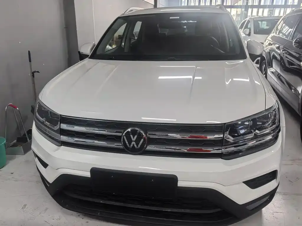 Volkswagen Tharu — фото 2