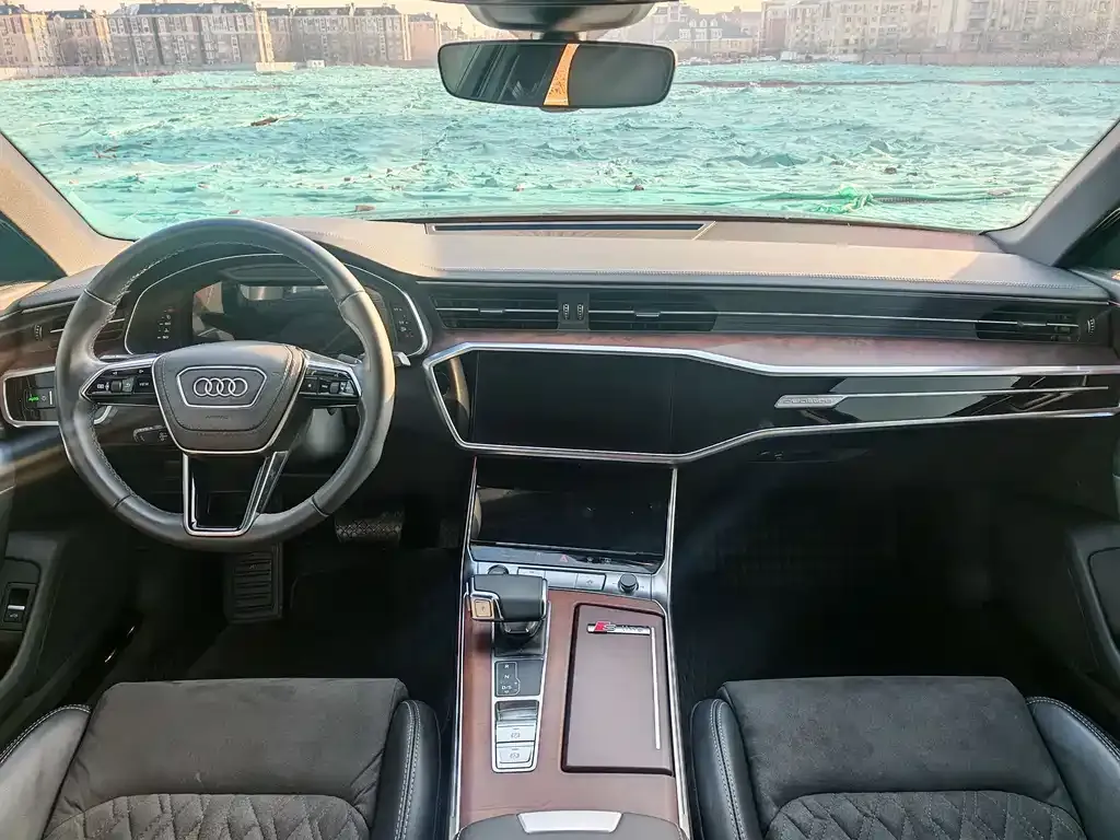Audi A6L — фото 3