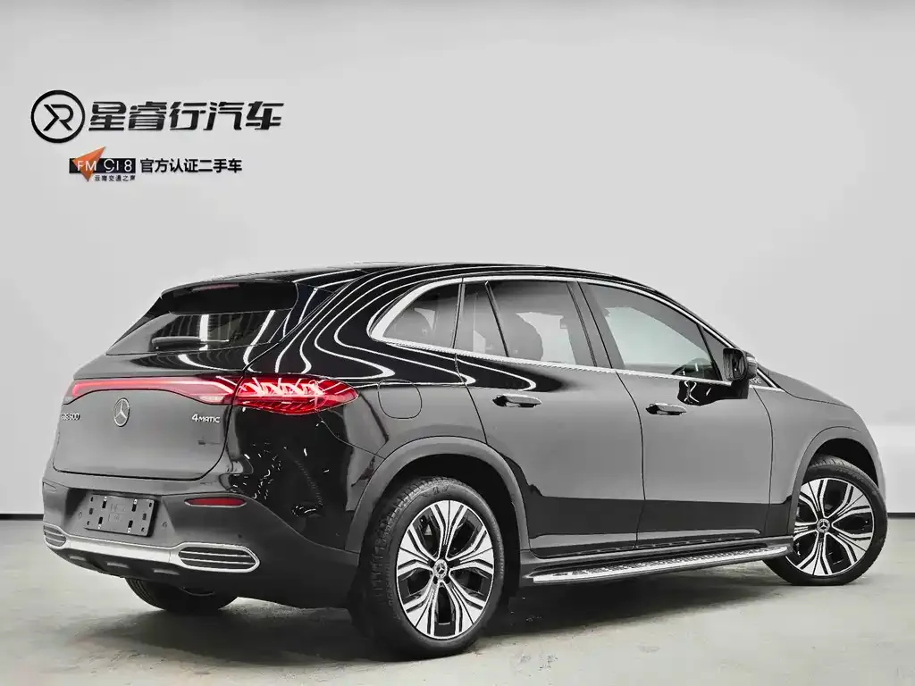 Mercedes-Benz EQE SUV — фото 3