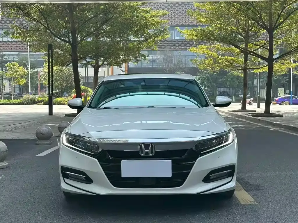 Honda Accord — фото 5