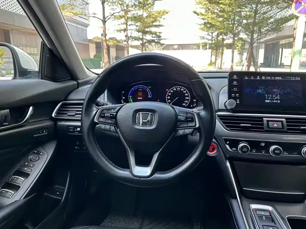 Honda Accord — фото 6
