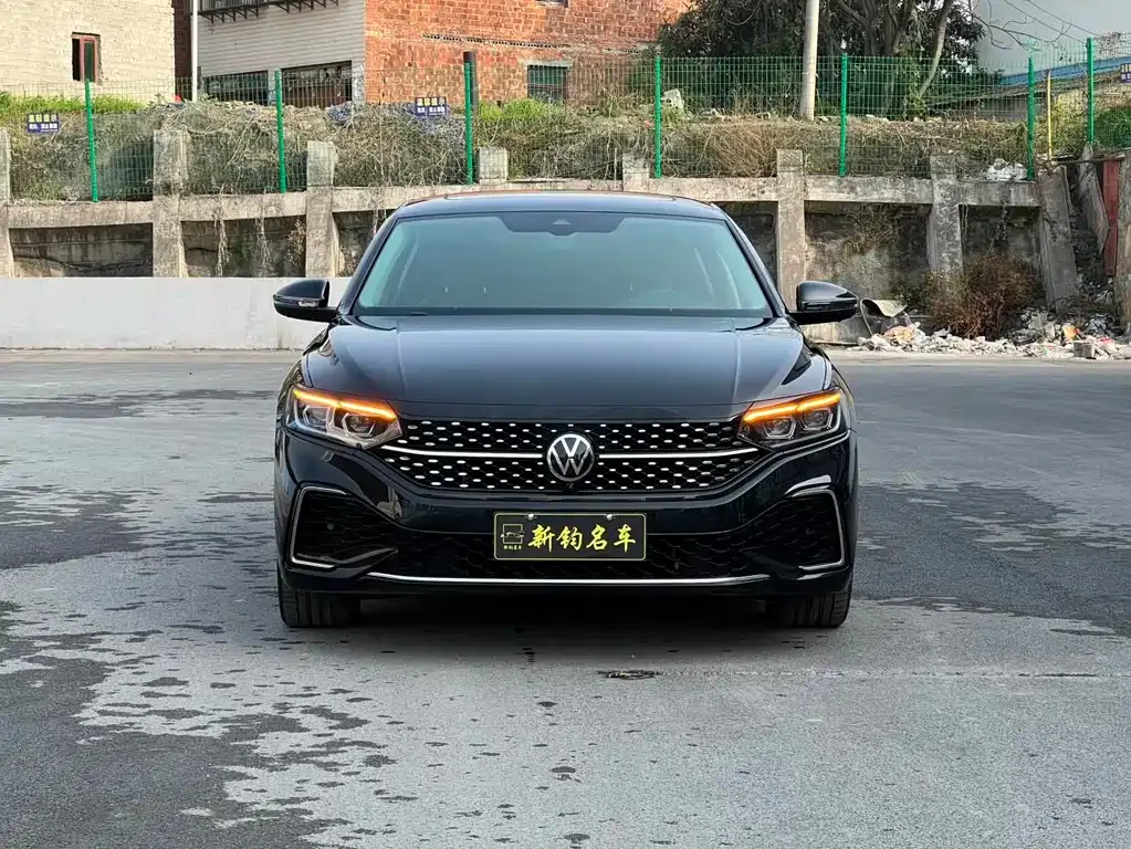 Volkswagen Passat — фото 8