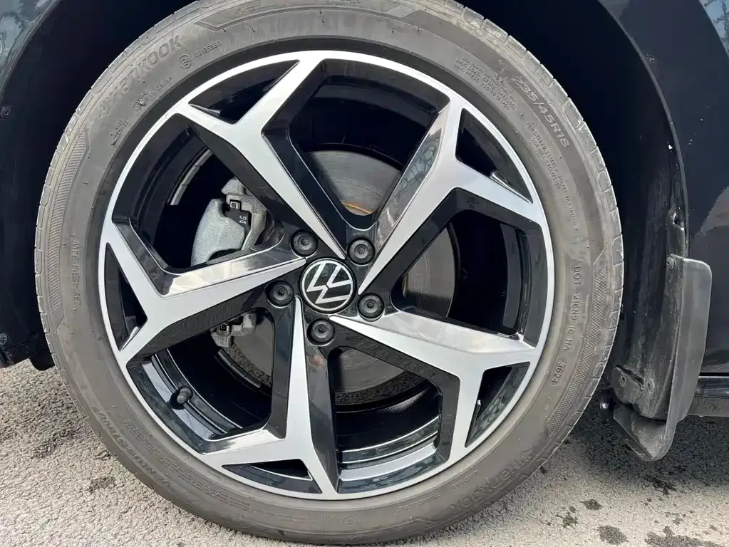 Volkswagen Passat — фото 6