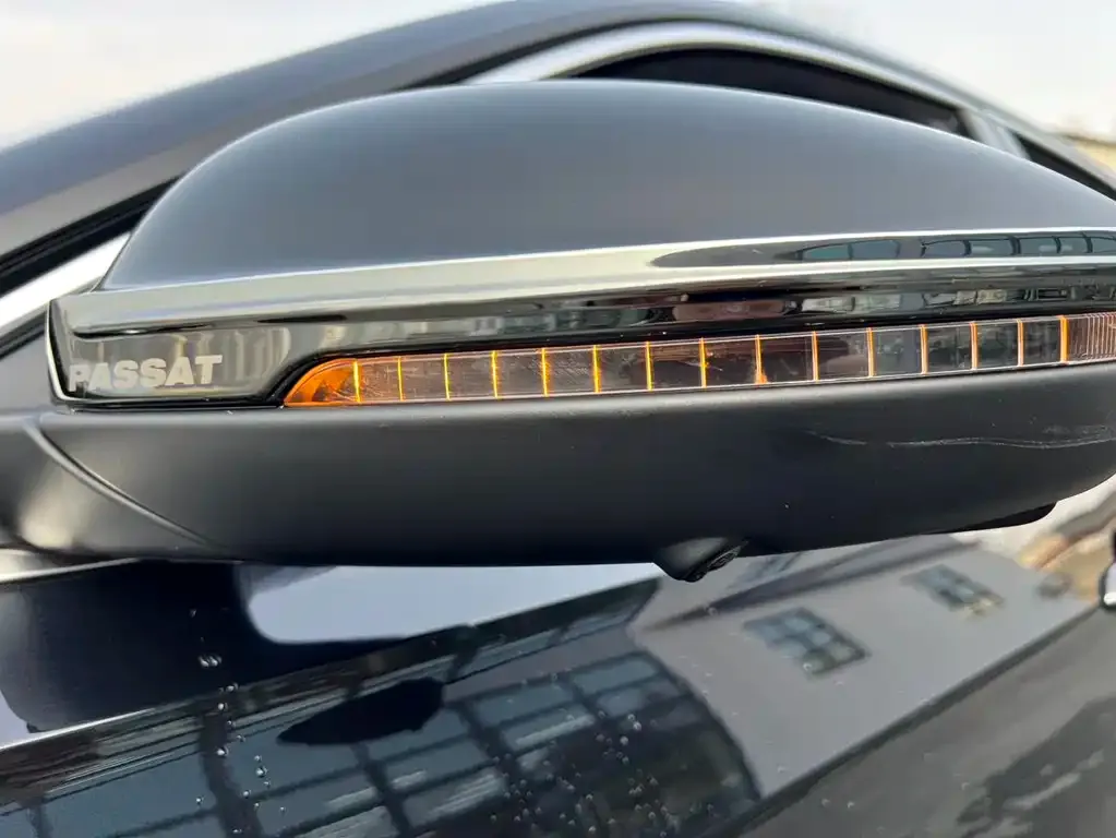 Volkswagen Passat — фото 2