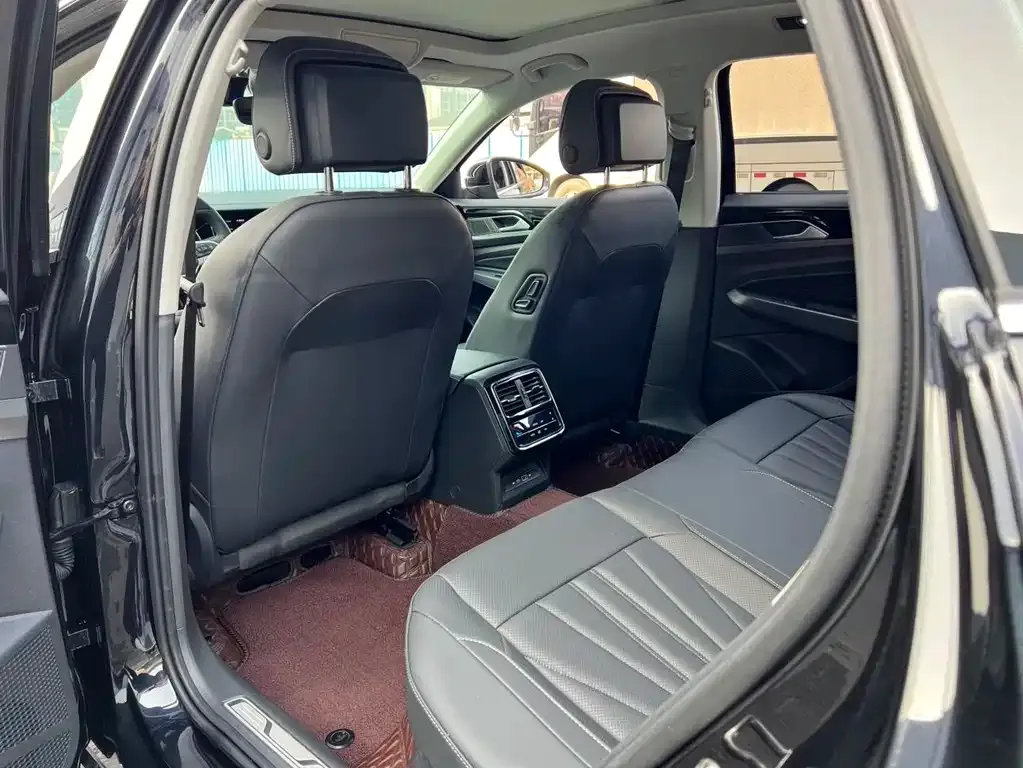 Volkswagen Passat — фото 4
