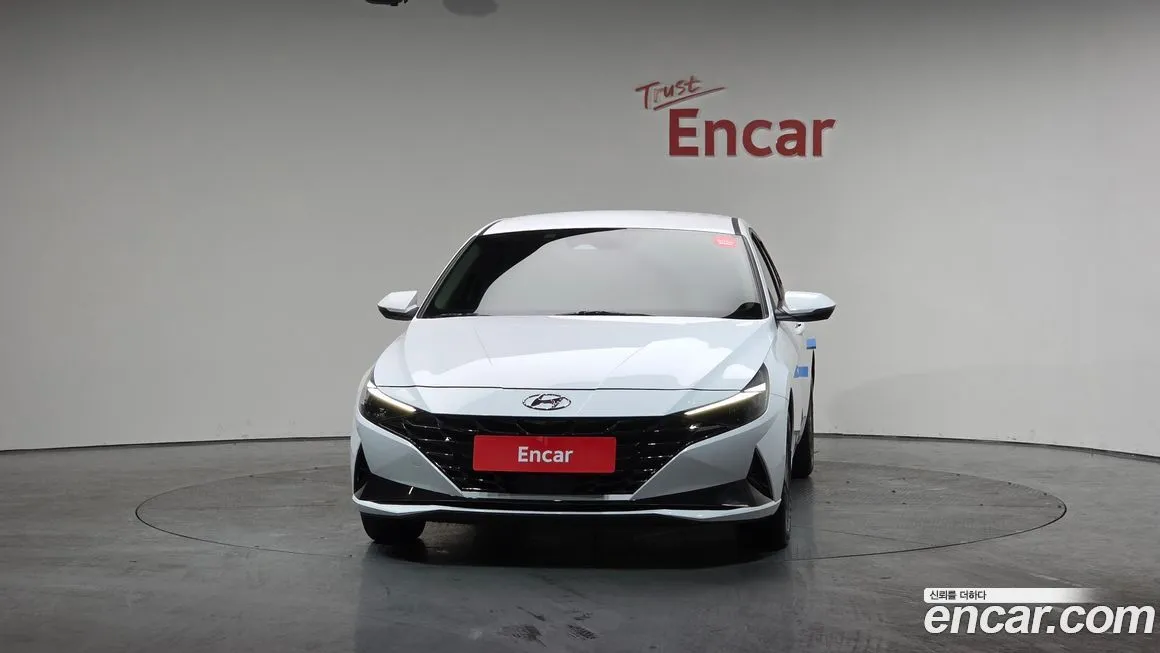 Hyundai AVANTE — фото 3