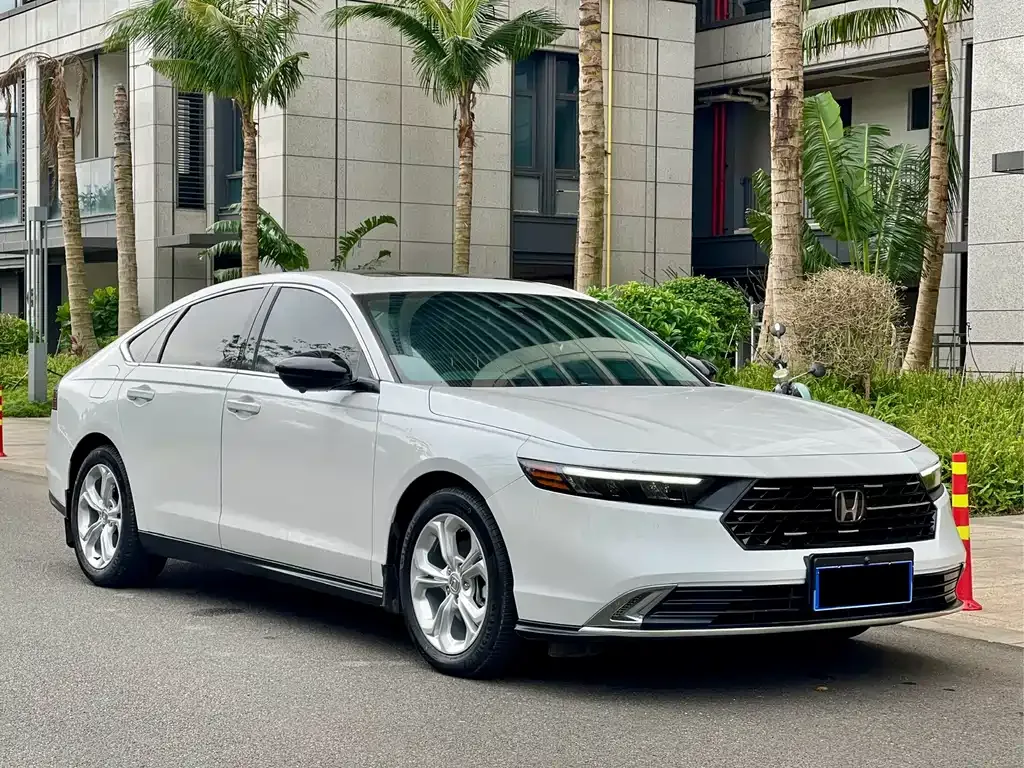 Honda Accord — фото 3