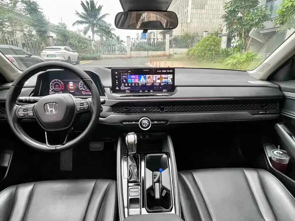 Honda Accord — фото 6