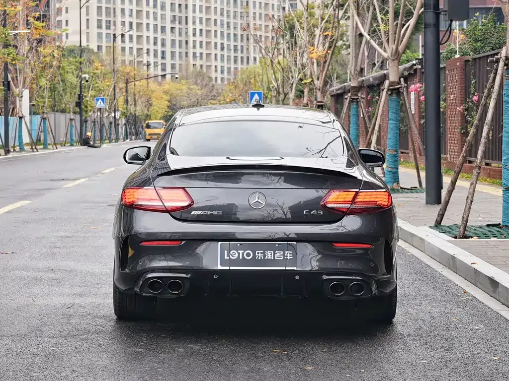Mercedes-Benz C-Class AMG — фото 10