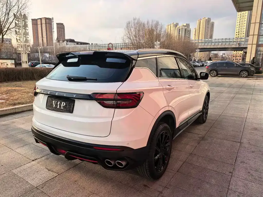 Geely Binyue — фото 10
