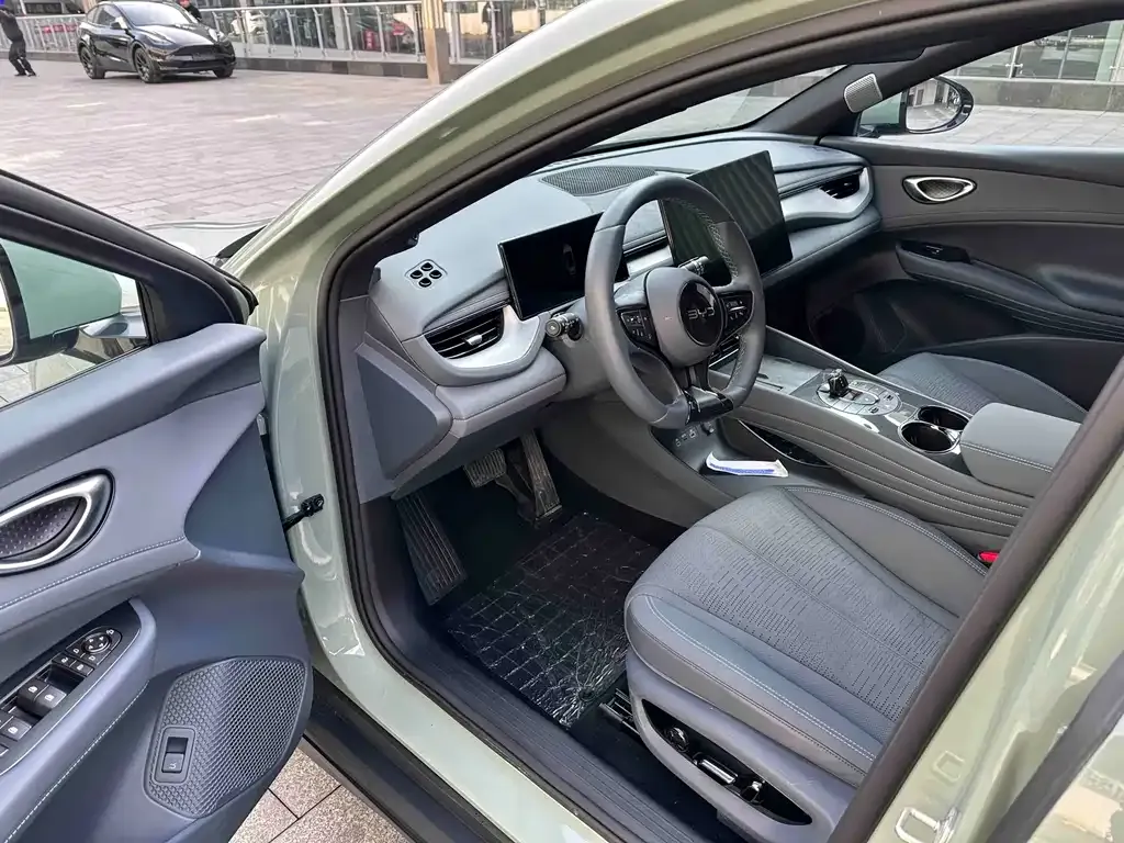 BYD Seal 06GT — фото 7