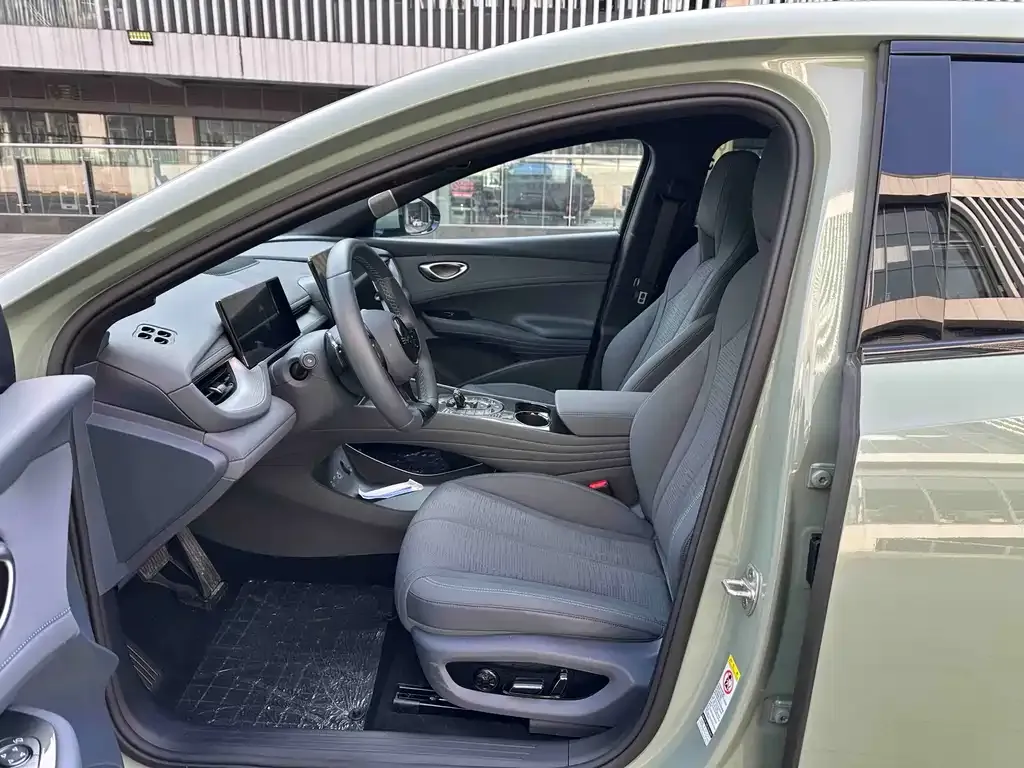 BYD Seal 06GT — фото 3
