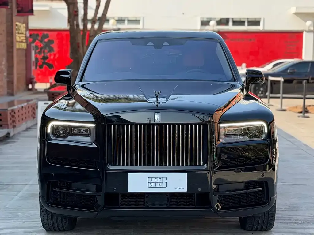 Rolls-Royce Cullinan — фото 1