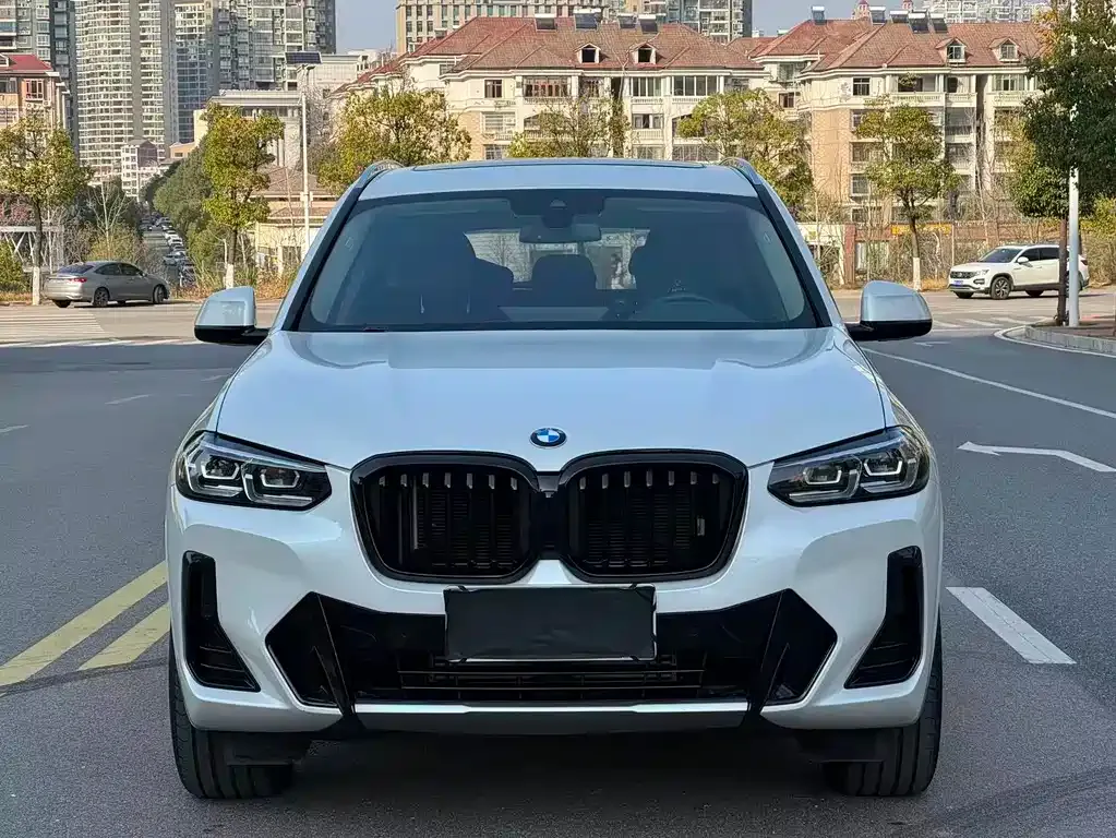 BMW X3 — фото 9