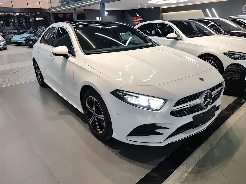 Mercedes-Benz A-Class — фото 8
