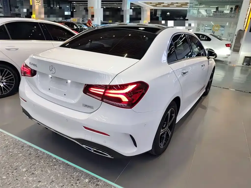 Mercedes-Benz A-Class — фото 7