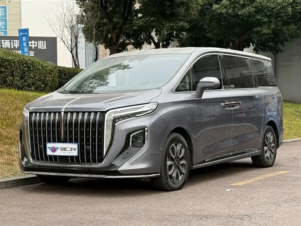 Hongqi HQ9 — фото 1