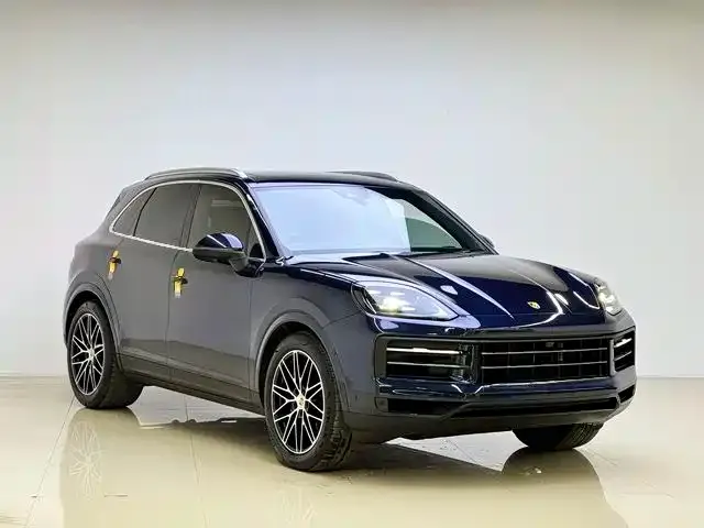 Porsche Cayenne — фото 1