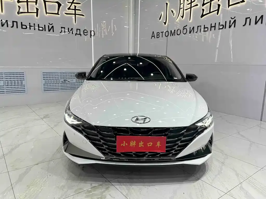 Hyundai Elantra — фото 4
