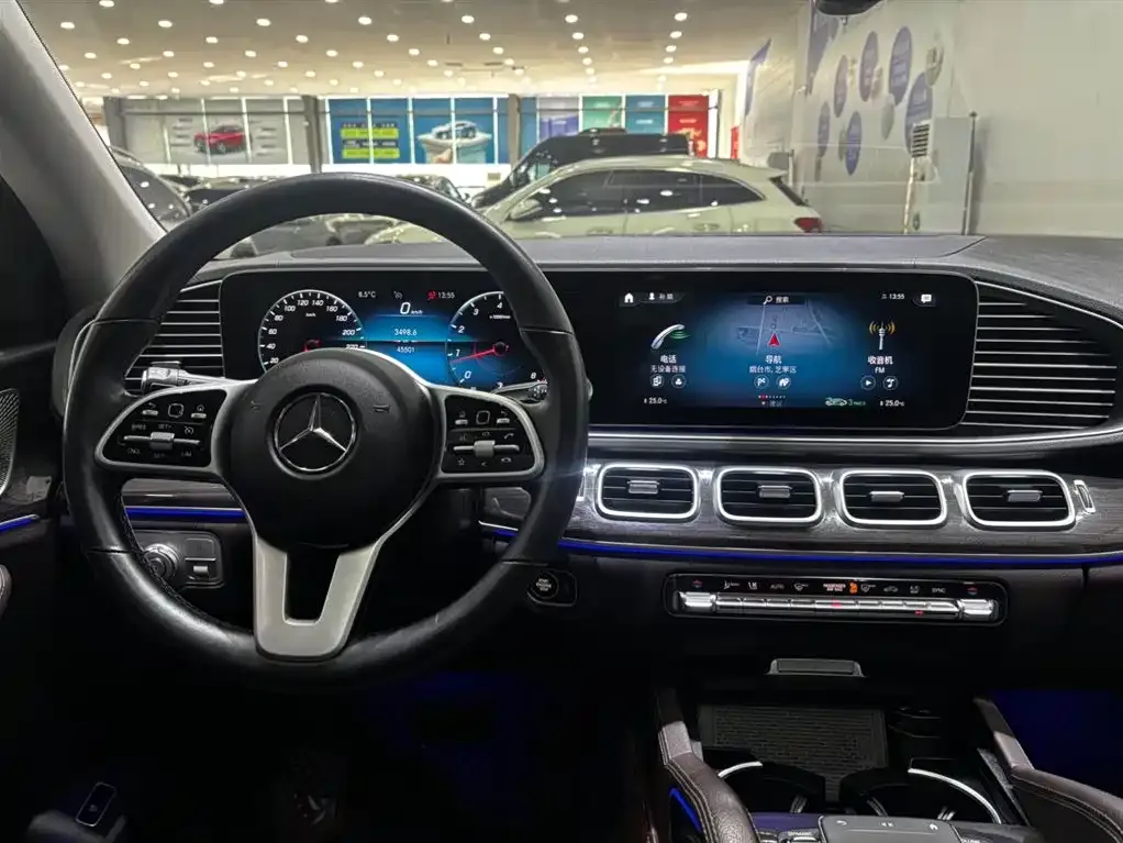 Mercedes-Benz GLE — фото 6