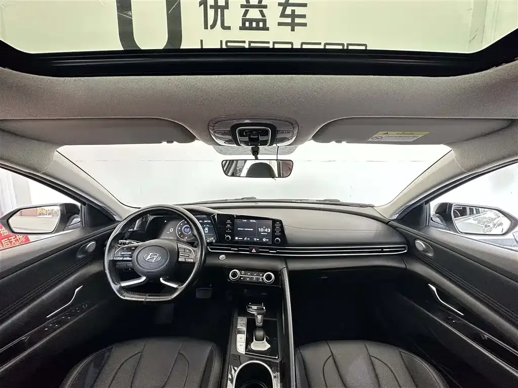 Hyundai Elantra — фото 8
