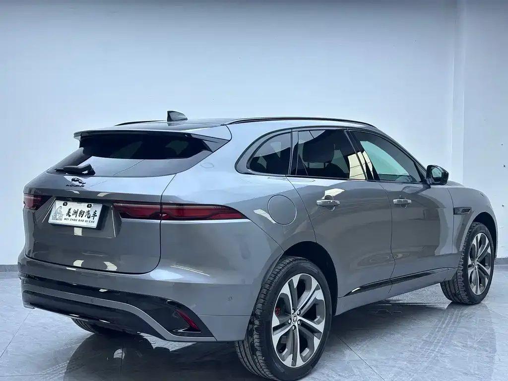 Jaguar F-PACE — фото 5